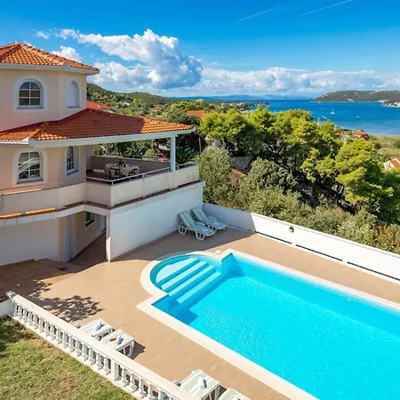 アパート Dedic *