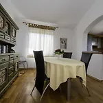 Dedic