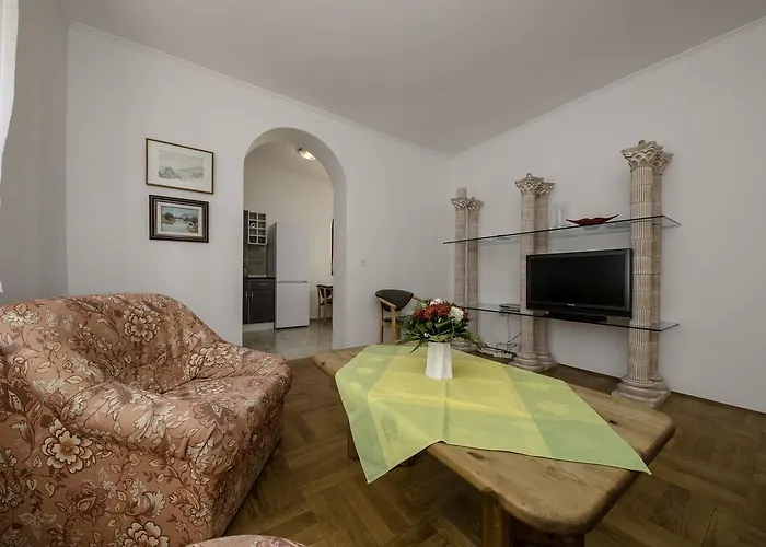 Dedic Supetarska Draga